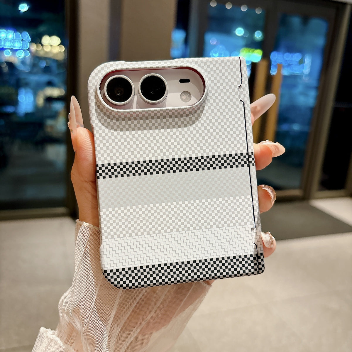 Carbon-Fibre Pattern Magnetic Phone Case