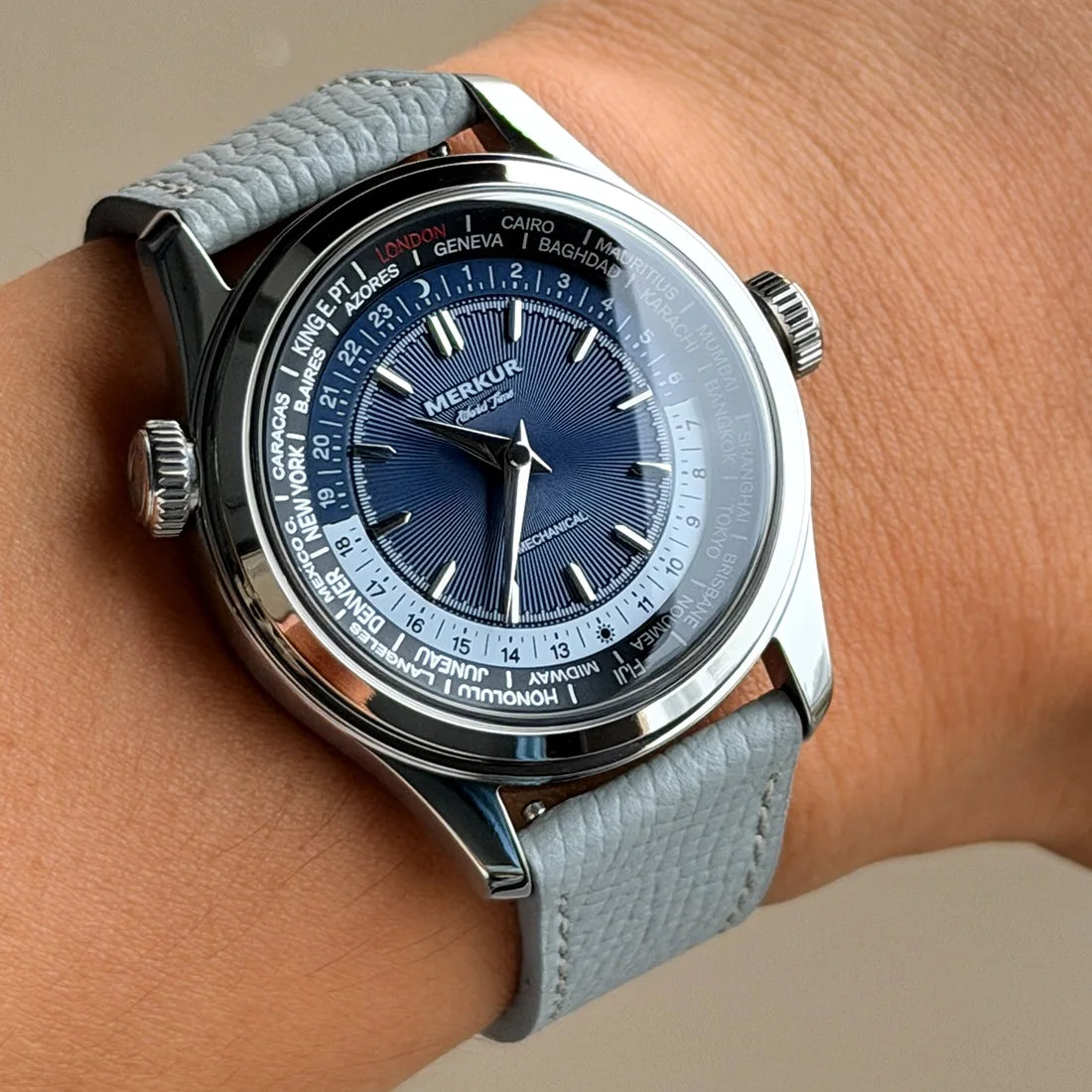 Merkur Men's Dual Crown Calendar Week Watch – Manual, Retro 38mm