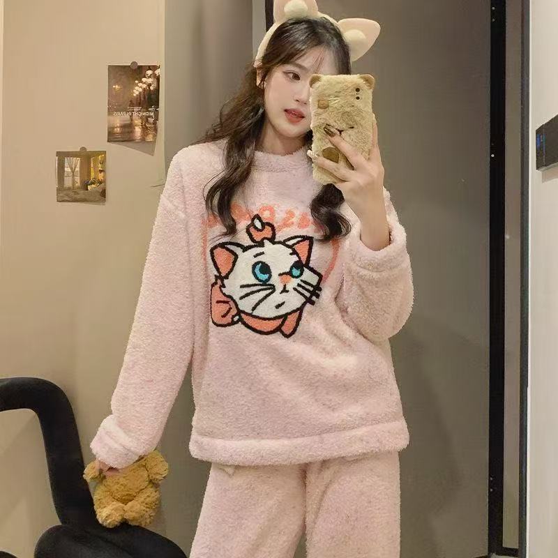 Women's Coral Fleece Pyjama Set — Warm Flannel Winter Loungewear