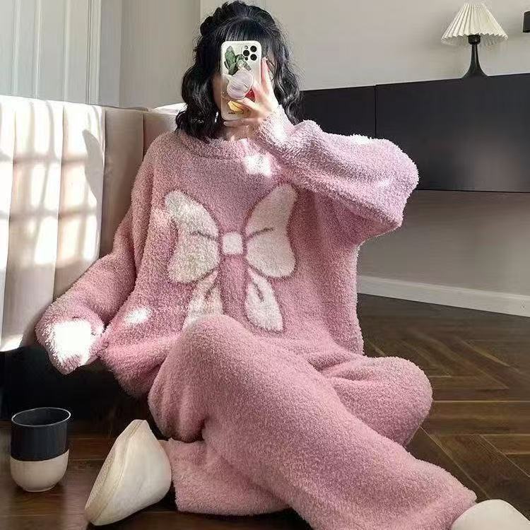 Women's Coral Fleece Pyjama Set — Warm Flannel Winter Loungewear