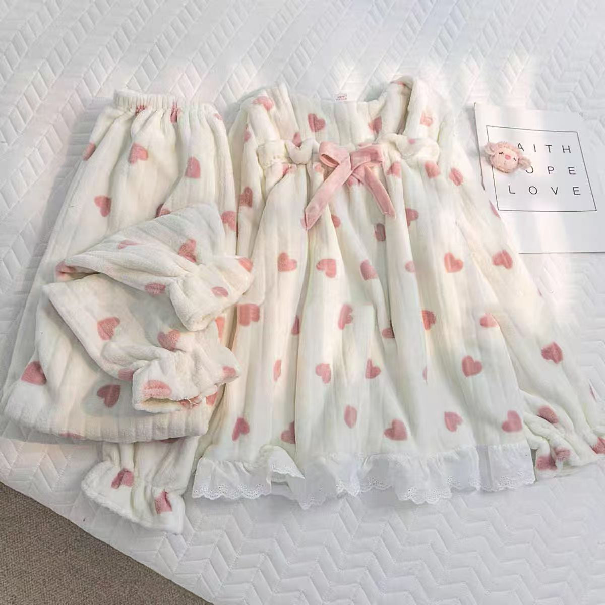 Women's Kitten Print Pyjama Suit — Thick Coral Velvet Fleece Loungewear