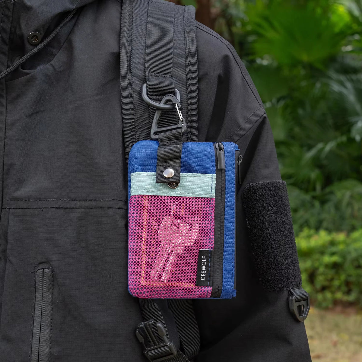 Minimalist RFID-Blocking Wallet – Water-Resistant Zip Case with Lanyard