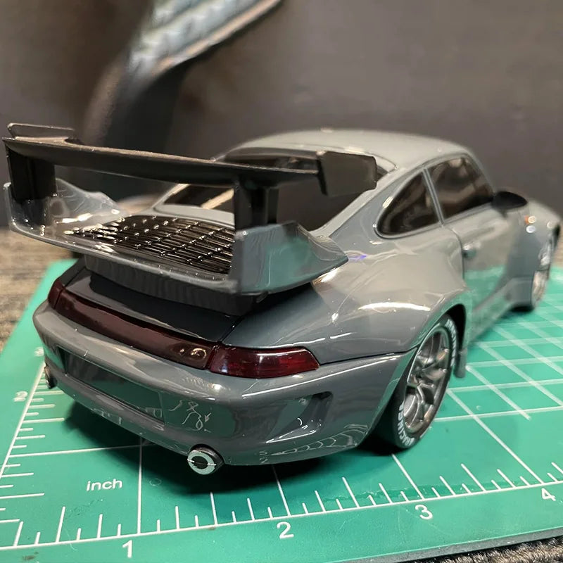 1:24 RC Drift Car – 4WD Remote Control Car, 20km/h with LED Lights