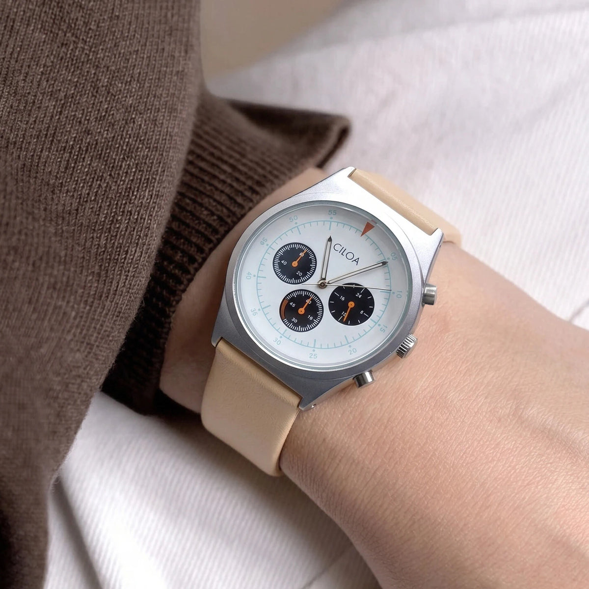 CILOA Quartz Watch with Leather Strap