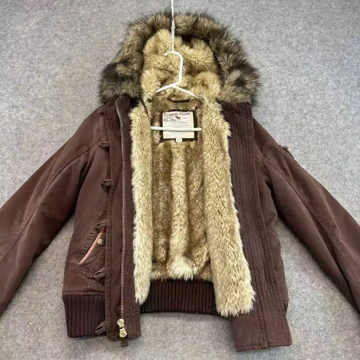 Women's Fleece-Lined Hooded Jacket – Vintage Winter Coat with Fur Collar
