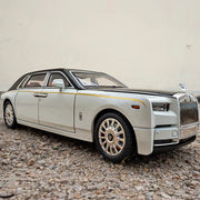 Rolls-Royce Phantom 1:18 Diecast Model – Pull-Back Car, Sound & Light