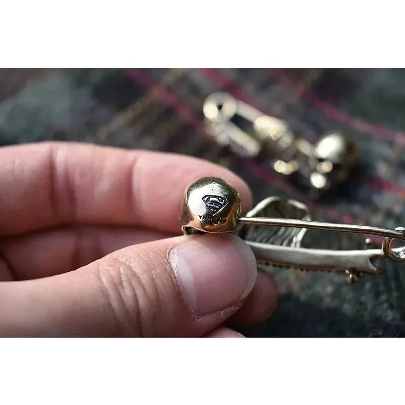 2-Pack Gothic Skull Brooch Pins – Vintage Safety Pin for Jackets & Scarves