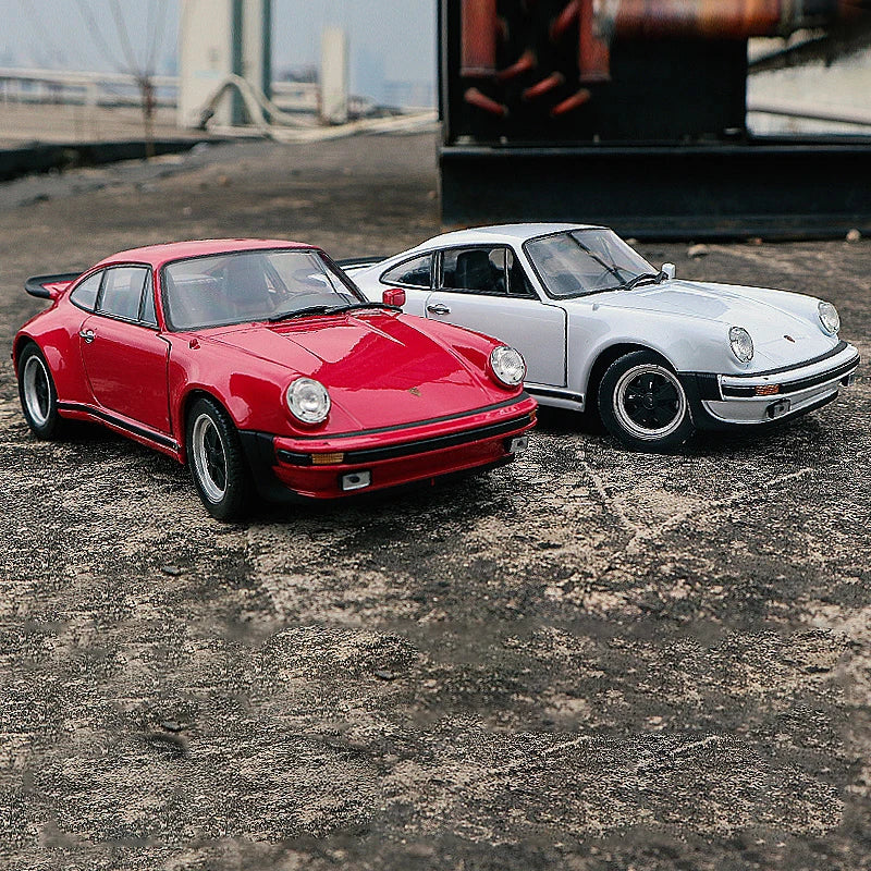 WELLY Porsche 911 Turbo 1974 1:24 Diecast Model Car – Collectible