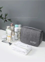 Hanging Travel Wash Bag – Waterproof Toiletries Organiser, Oxford Fabric